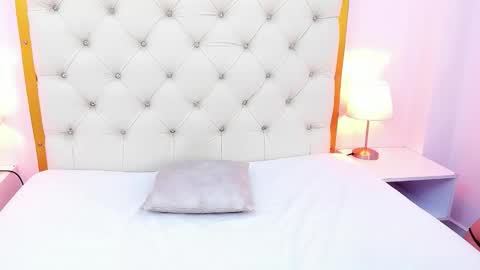 Snapshot of curvella_rose chatting on March 1, 2026, 2:30 pm Tell my Rose online show from March 1, 2026, 2:30 pm