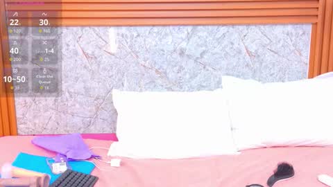 Snapshot of curvybuffgirl chatting on February 18, 2026, 7:43 pm Michel online show from February 18, 2026, 7:43 pm