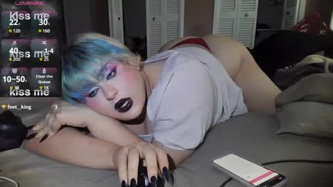 Snapshot of curvygothfemboy chatting on January 30, 2025, 8:42 pm Curvygothfemboy online show from January 30, 2025, 8:42 pm