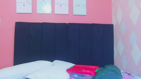 curvyhomebebe online show from May 20, 2026, 7:20 pm
