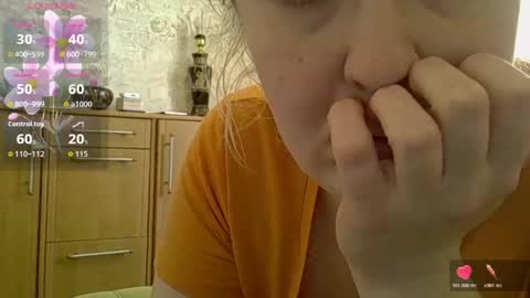 Curvy online show from April 12, 2026, 10:09 am