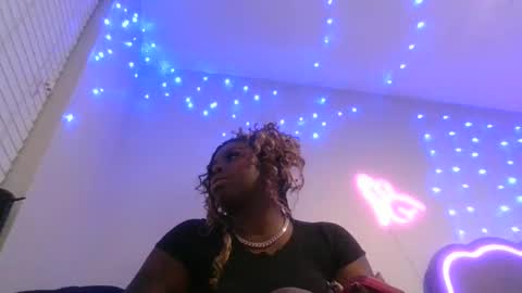 Snapshot of curvyychocolate chatting on January 30, 2025, 2:27 am curvyychocolate online show from January 30, 2025, 2:27 am