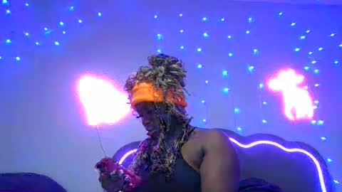 Snapshot of curvyychocolate chatting on February 7, 2025, 5:31 am curvyychocolate online show from February 7, 2025, 5:31 am