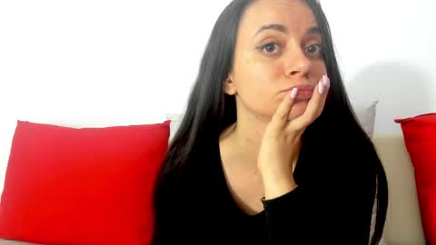 cute_angel95 online show from March 26, 2026, 9:42 pm