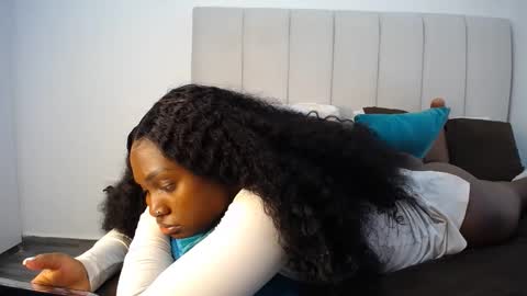 Snapshot of cute_ass18 chatting on November 3, 2025, 8:37 am Liya online show from November 3, 2025, 8:37 am