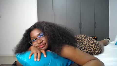 Snapshot of cute_ass18 chatting on July 7, 2026, 1:19 am Liya online show from July 7, 2026, 1:19 am