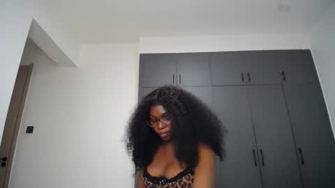 Snapshot of cute_ass18 chatting on July 7, 2026, 9:35 am Liya online show from July 7, 2026, 9:35 am