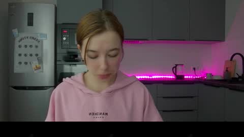 Amanda online show from December 4, 2025, 12:14 pm