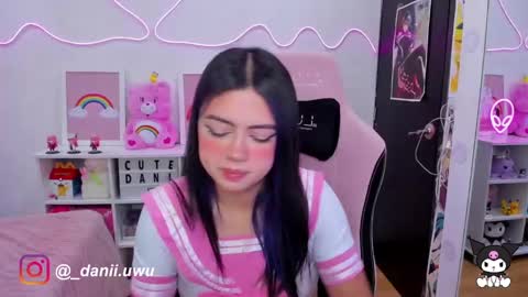 Snapshot of cute_dani__ chatting on February 7, 2025, 11:23 am Dani  online show from February 7, 2025, 11:23 am