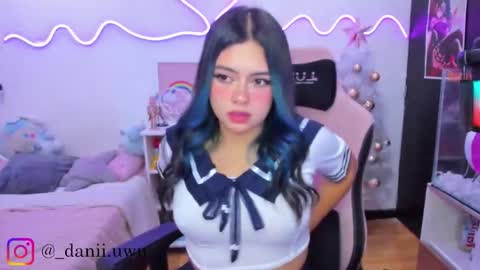 Dani  online show from December 5, 2025, 10:02 am