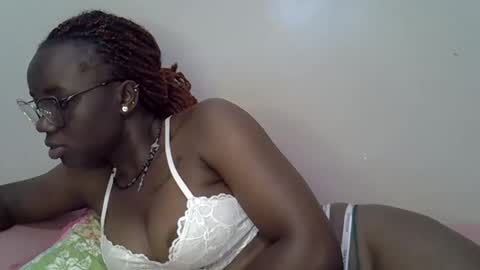 Snapshot of cute_gee chatting on April 5, 2026, 4:53 am daddysdoll online show from April 5, 2026, 4:53 am