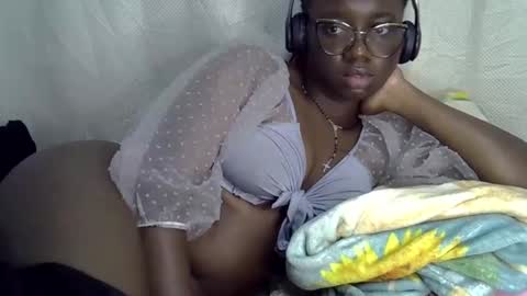 Snapshot of cute_gee chatting on April 28, 2026, 1:15 am daddysdoll online show from April 28, 2026, 1:15 am