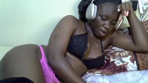 Snapshot of cute_gee chatting on May 11, 2026, 2:45 pm daddysdoll online show from May 11, 2026, 2:45 pm