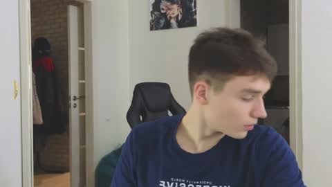 Kite and Jack online show from December 28, 2024, 11:37 pm