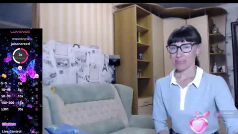 Snapshot of cute_lion_ chatting on September 17, 2025, 11:23 am cute_lion_ online show from September 17, 2025, 11:23 am