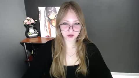 Veronica online show from October 29, 2025, 8:49 am