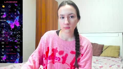 cute_nana2 online show from April 12, 2026, 3:50 pm