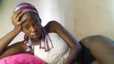 cute_sonny online show from December 4, 2025, 6:01 am