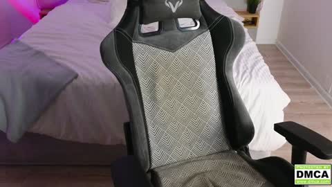 Thomas -  online show from January 27, 2025, 3:37 am