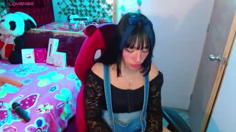 Snapshot of cute_zoe1 chatting on July 15, 2026, 3:56 am cute_zoe1 online show from July 15, 2026, 3:56 am