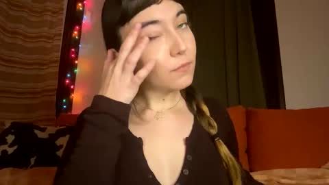 Snapshot of cuteballoonz chatting on January 5, 2025, 9:47 pm Rose 3 Cute Balloons online show from January 5, 2025, 9:47 pm