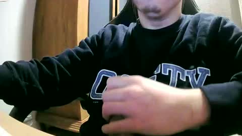 Snapshot of cuteboy090 chatting on December 19, 2024, 5:50 pm Cuteboy090 online show from December 19, 2024, 5:50 pm