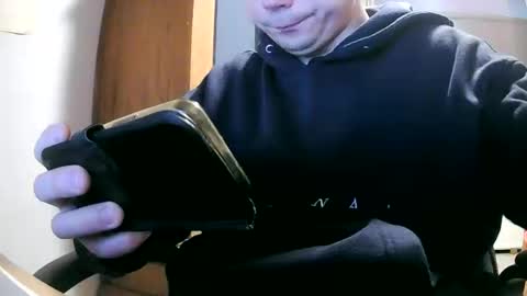 Snapshot of cuteboy090 chatting on February 1, 2025, 10:59 am Cuteboy090 online show from February 1, 2025, 10:59 am