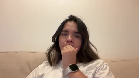 Snapshot of cutebunny_21 chatting on January 6, 2026, 11:29 pm CuteBunny 21 online show from January 6, 2026, 11:29 pm