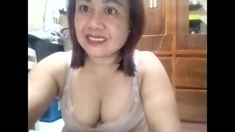 Snapshot of cutechey06 chatting on February 3, 2026, 8:08 am Sky online show from February 3, 2026, 8:08 am