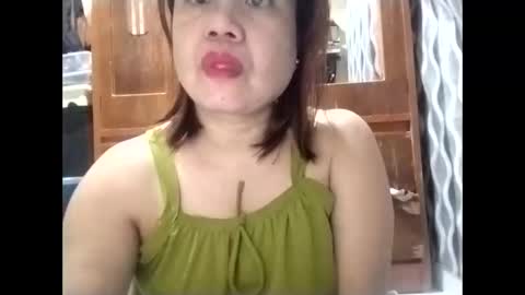Snapshot of cutechey06 chatting on February 7, 2026, 10:57 pm Sky online show from February 7, 2026, 10:57 pm