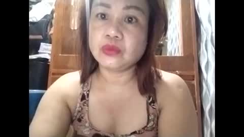 Snapshot of cutechey06 chatting on February 15, 2026, 10:28 pm Sky online show from February 15, 2026, 10:28 pm
