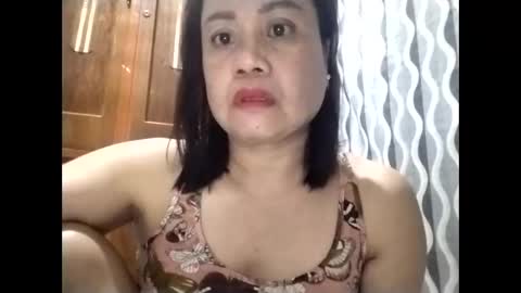 Snapshot of cutechey06 chatting on February 22, 2026, 11:25 pm Sky online show from February 22, 2026, 11:25 pm