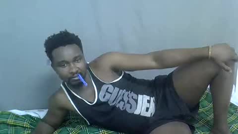 Snapshot of cutee_daddy chatting on November 2, 2025, 4:20 pm daddy online show from November 2, 2025, 4:20 pm