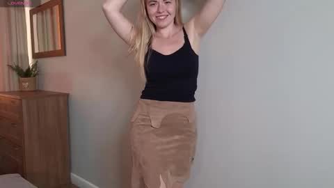 Snapshot of cutee_witch chatting on November 22, 2025, 7:18 am cutee_witch online show from November 22, 2025, 7:18 am