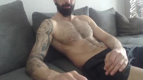 Snapshot of cuteeboy chatting on April 17, 2026, 6:27 am cuteeboy online show from April 17, 2026, 6:27 am