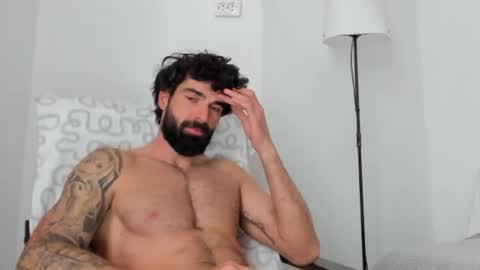 Snapshot of cuteeboy chatting on May 7, 2026, 5:35 am cuteeboy online show from May 7, 2026, 5:35 am
