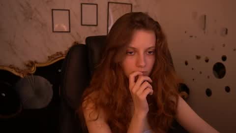 Foxy online show from June 1, 2026, 12:51 pm