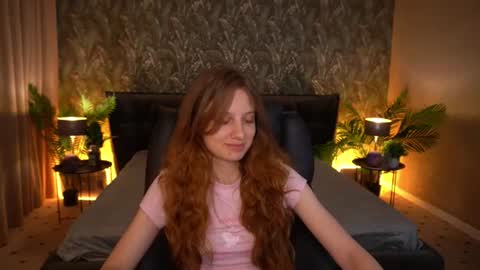 Snapshot of cuteefoxy chatting on June 26, 2026, 1:26 pm Foxy online show from June 26, 2026, 1:26 pm