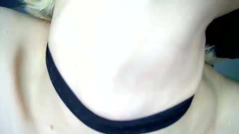 Snapshot of cutefemme chatting on May 14, 2026, 4:08 am Bella online show from May 14, 2026, 4:08 am