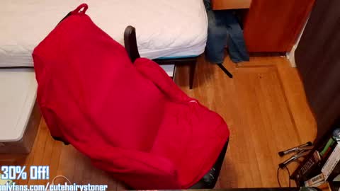 cutehairystoner online show from May 24, 2026, 4:39 am