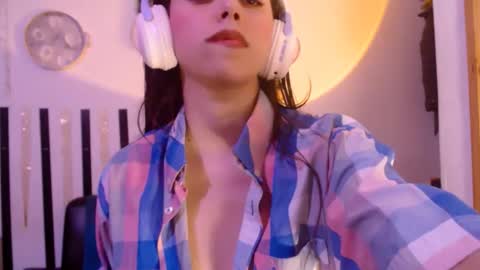 haome online show from November 9, 2025, 6:33 am