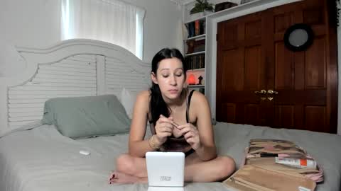 Cutelittlemama0418 Lola online show from September 30, 2025, 1:27 pm