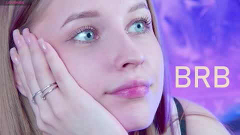 Rina online show from February 6, 2026, 8:29 am