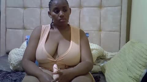 Snapshot of cutestebony1 chatting on September 15, 2025, 9:37 pm cutestebony1 online show from September 15, 2025, 9:37 pm