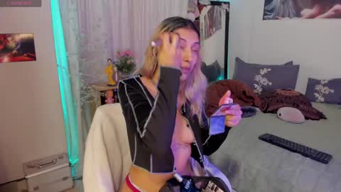 Snapshot of cuteweed420 chatting on May 27, 2026, 11:13 pm cuteweed420 online show from May 27, 2026, 11:13 pm