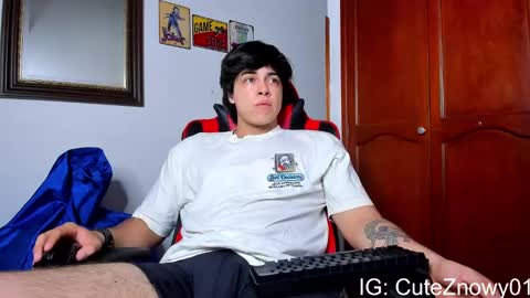 Snapshot of cuteznowyy chatting on January 26, 2025, 8:56 pm Ask me online show from January 26, 2025, 8:56 pm