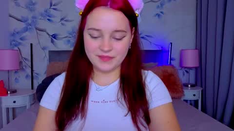 Nika  online show from November 12, 2025, 9:25 pm