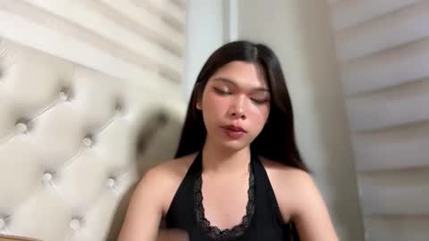 cutie_chinnie online show from April 14, 2026, 8:42 am