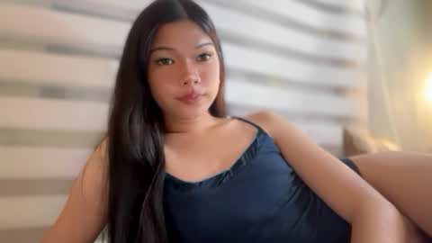 Snapshot of cutie_chinnie chatting on April 23, 2026, 6:43 pm cutie_chinnie online show from April 23, 2026, 6:43 pm