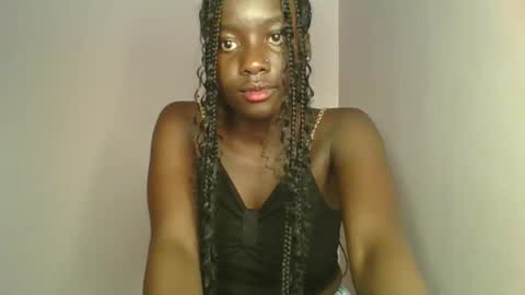 cutie_choco online show from October 9, 2025, 7:56 pm